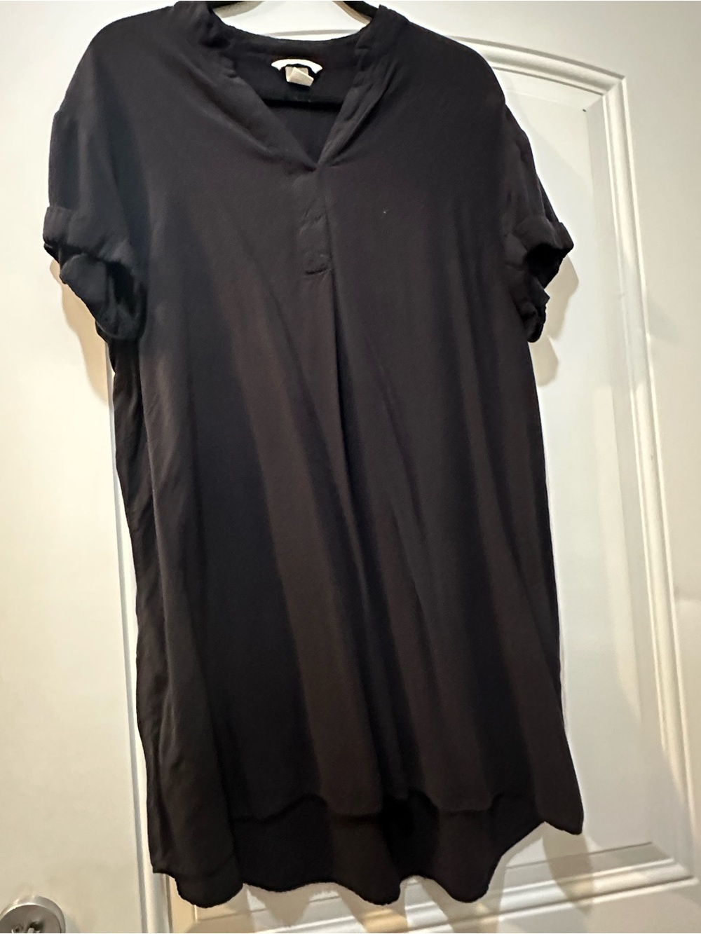 H&M Black Short Sleeve V-Neck Tunic Dress Tee
